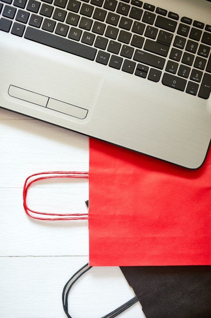 Concept of online shopping, internet payment, e-commerce.